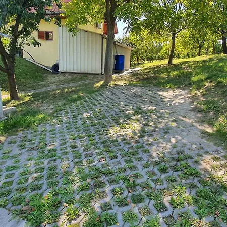 In - Balaton 41048 Kőröshegy