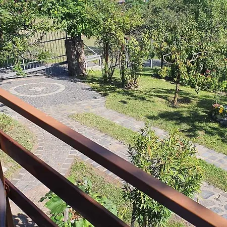 Сasa de vacaciones In - Balaton 41048 Kőröshegy